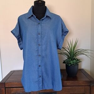 NWT Tilley Short Sleeved Chambray  Blouse Blue Medium Lightweight Relaxed Top